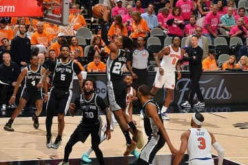 星空体育下载-进攻选择糟糕，防守贡献度不足，马刺侧翼大将总决赛G1被完爆了？